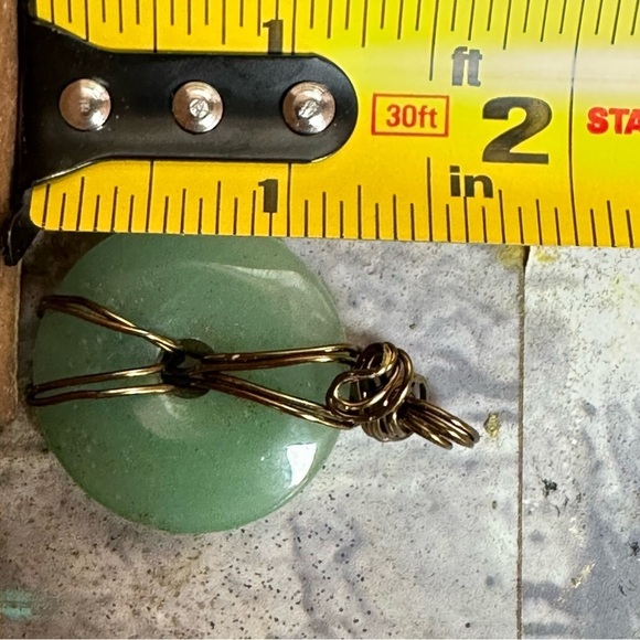 Elegant Gemstone Wire-Wrapped Green adventurine stone round 4271 y - Picture 6 of 10